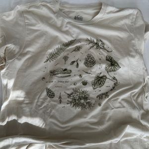 rei t-shirt